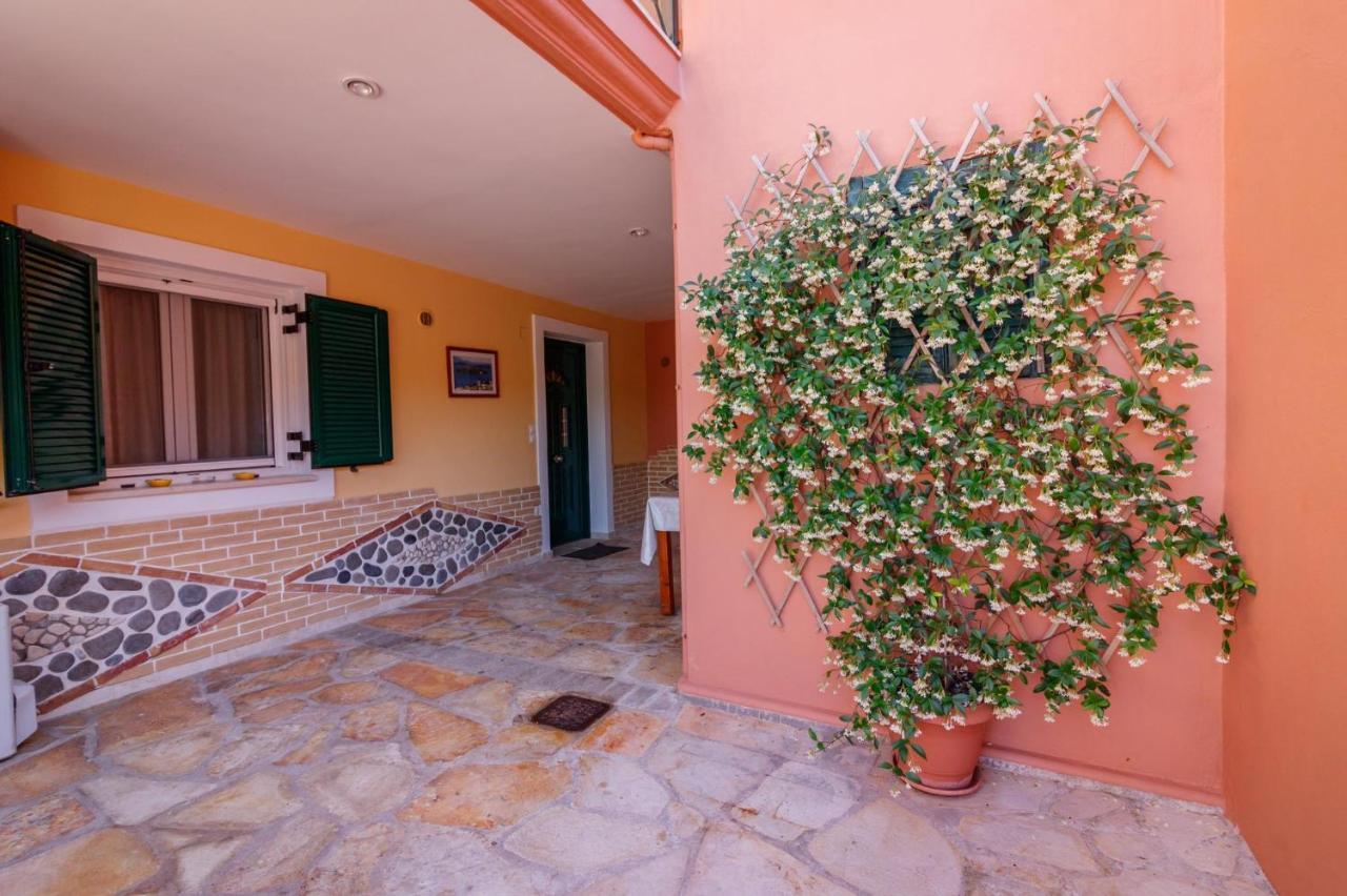 Cleopatra Rooms Никиана Экстерьер фото
